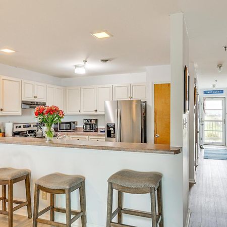 Oak Island Beachfront Condo With Community Pool Eksteriør bilde