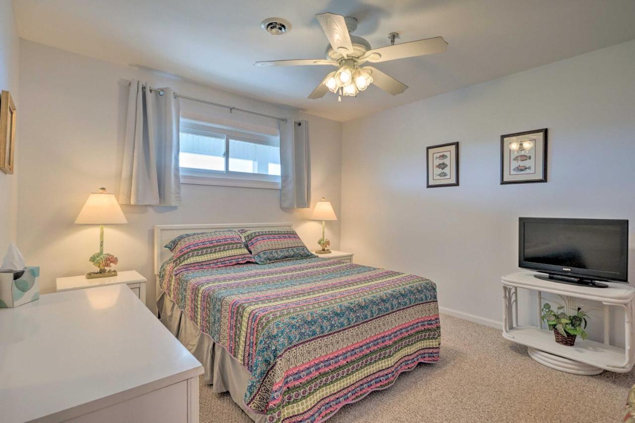 Oak Island Beachfront Condo With Community Pool Eksteriør bilde