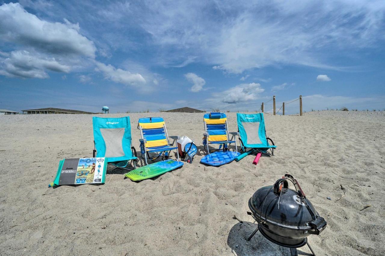 Oak Island Beachfront Condo With Community Pool Eksteriør bilde