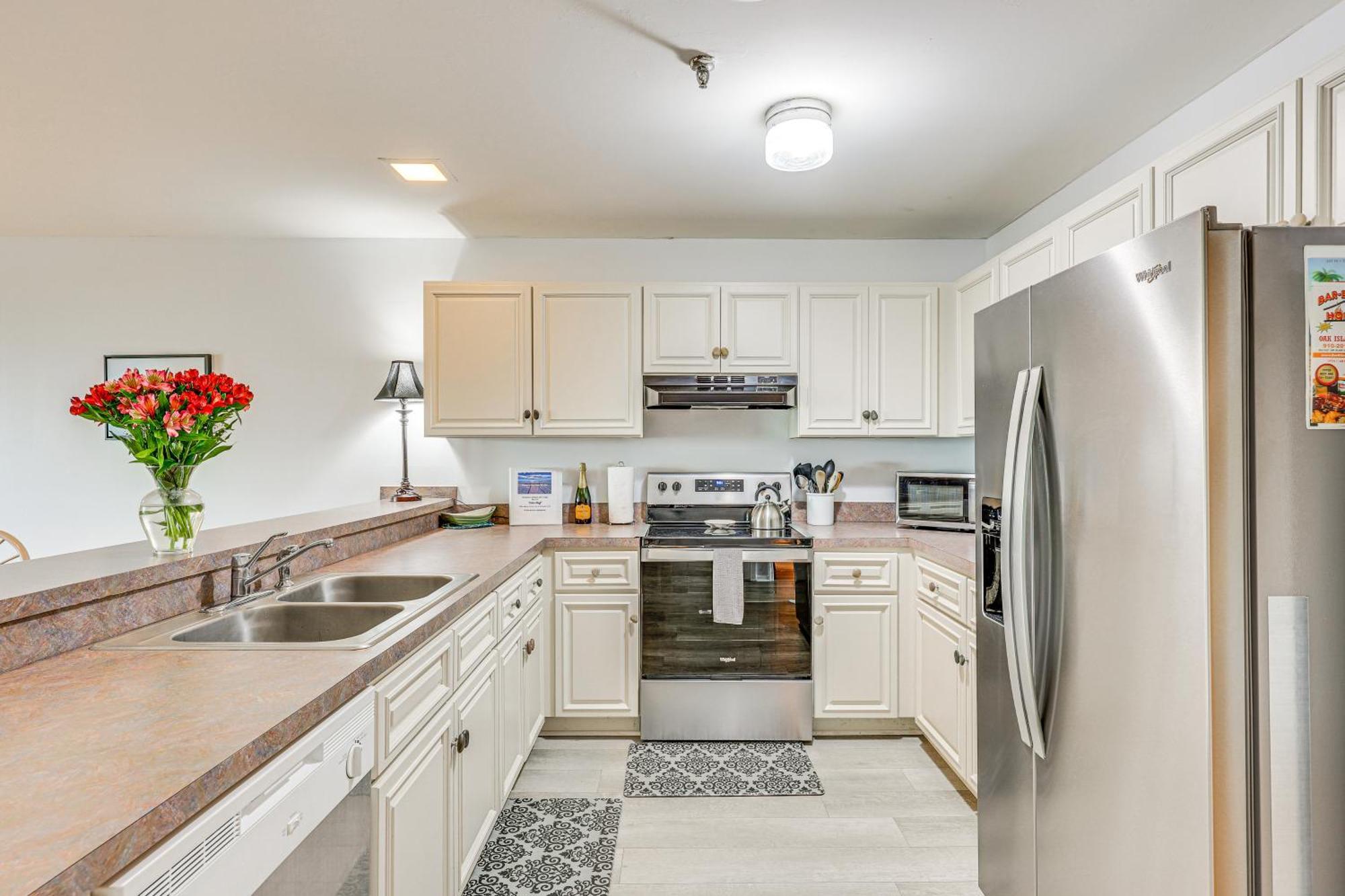 Oak Island Beachfront Condo With Community Pool Eksteriør bilde